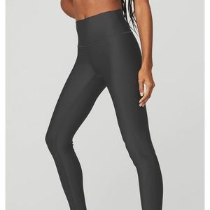 NWT Alo 7/8 High-Waist Airlift Legging Medium- Anthracite